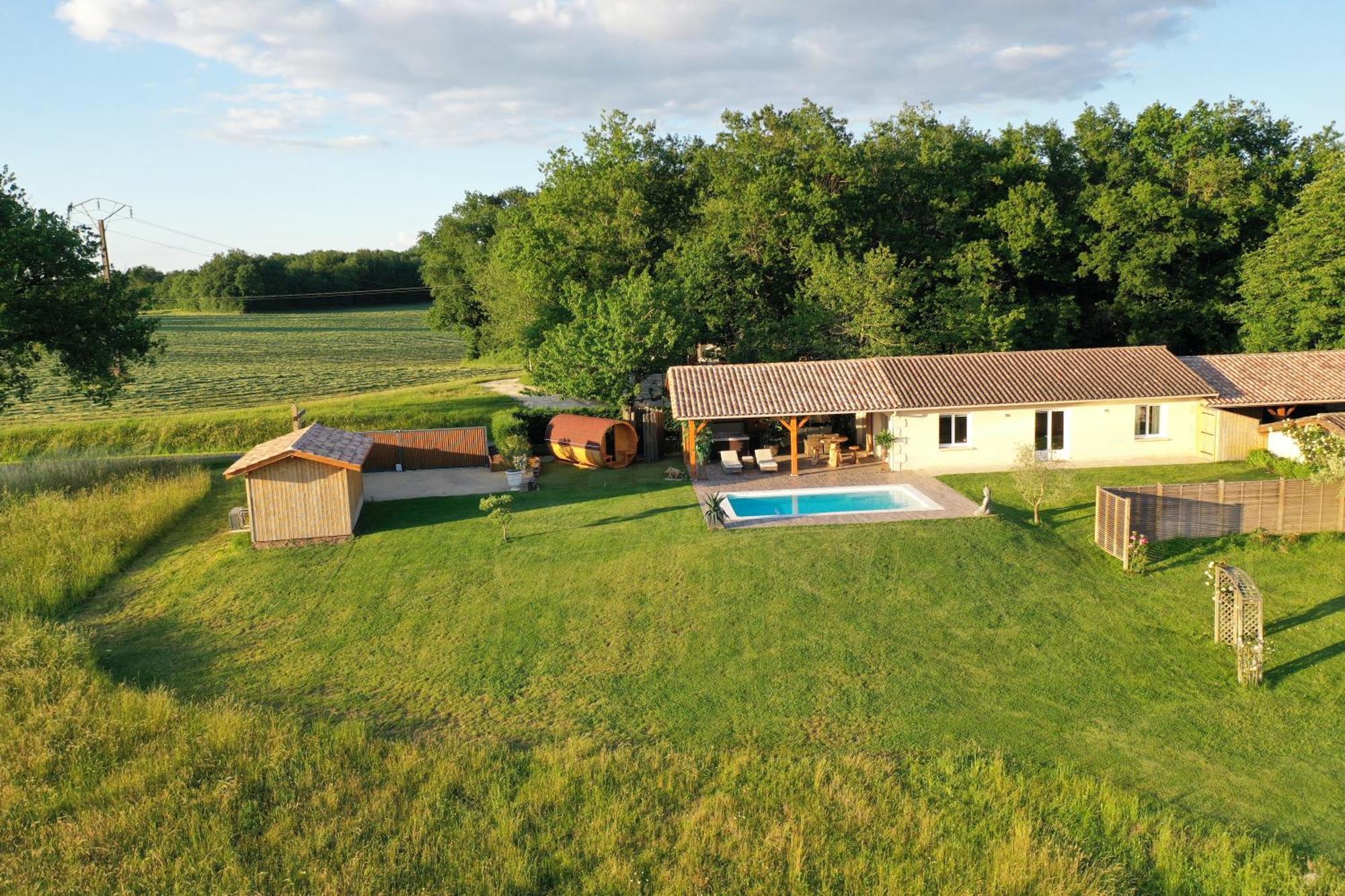 Le Refuge Des Epicuriens Villa Eymet Exterior photo
